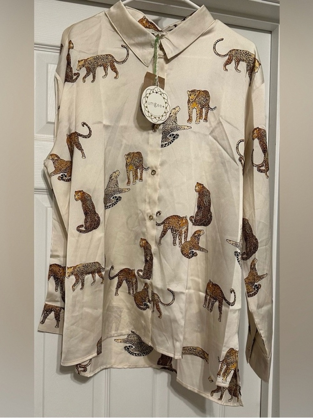 Umgee Cream Leopard-Print Button-Down Shirt